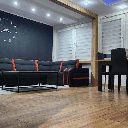 Ekskluzywny Apartament W Centrum Z Klimatyzacja I Balkonem Lubiń Exterior foto