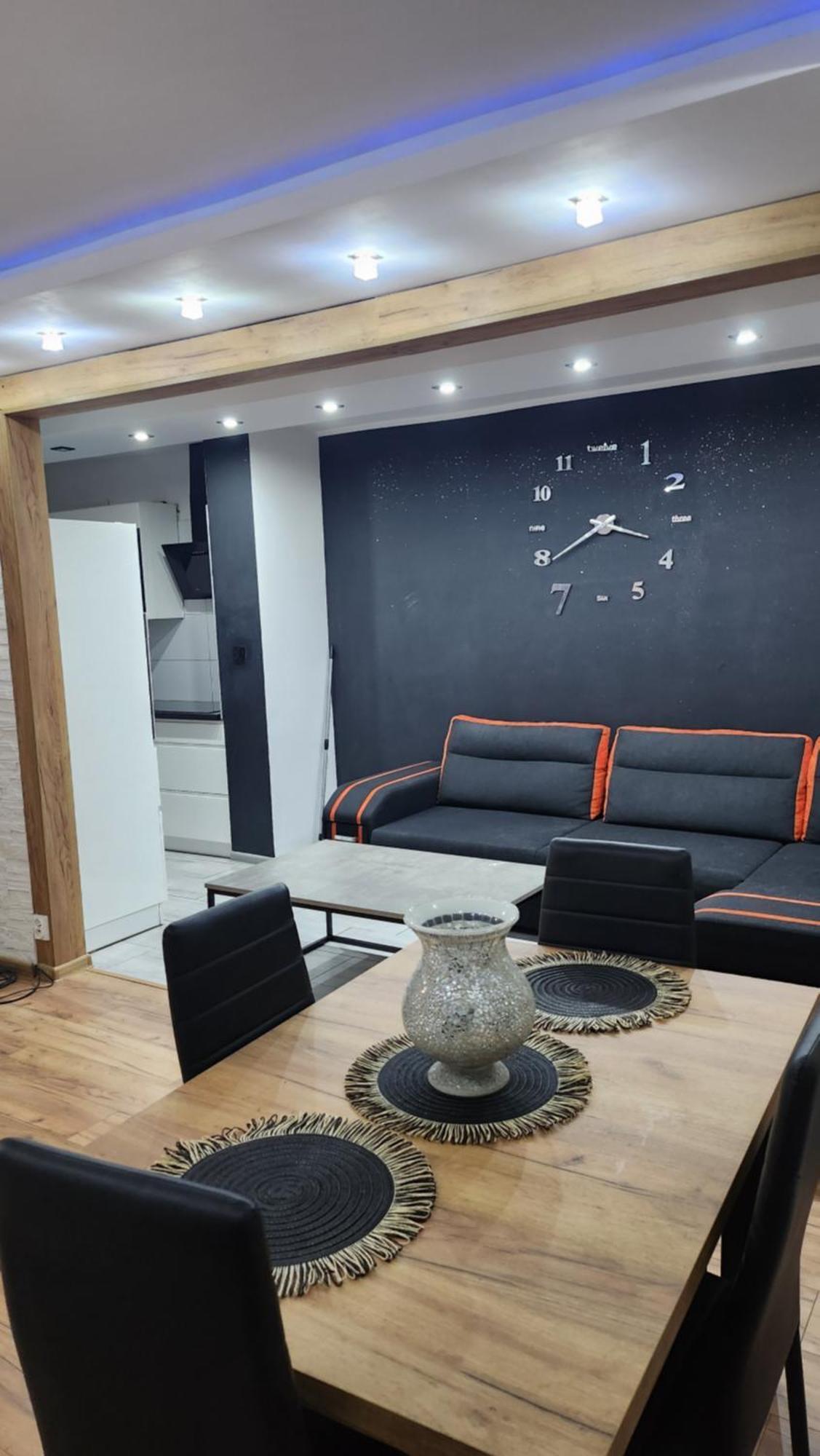 Ekskluzywny Apartament W Centrum Z Klimatyzacja I Balkonem Lubiń Exterior foto